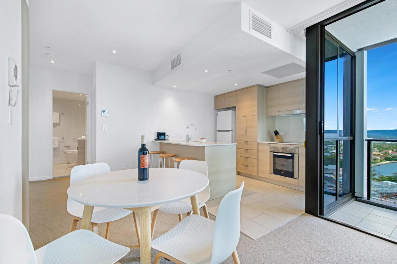 The Eureka Gold Coast Residence On Broadbeach Kültér fotó