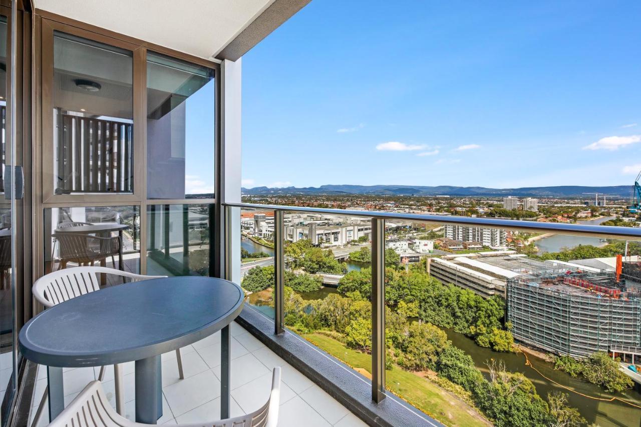 The Eureka Gold Coast Residence On Broadbeach Kültér fotó