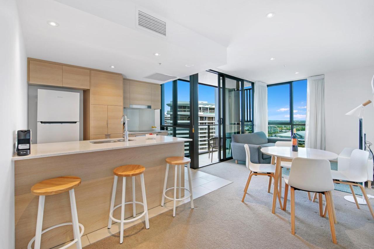 The Eureka Gold Coast Residence On Broadbeach Kültér fotó