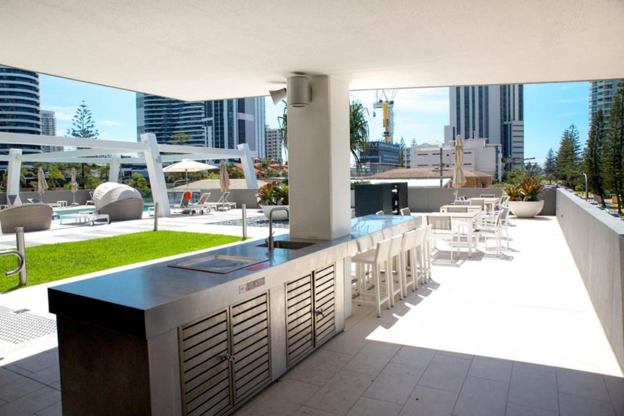 The Eureka Gold Coast Residence On Broadbeach Kültér fotó